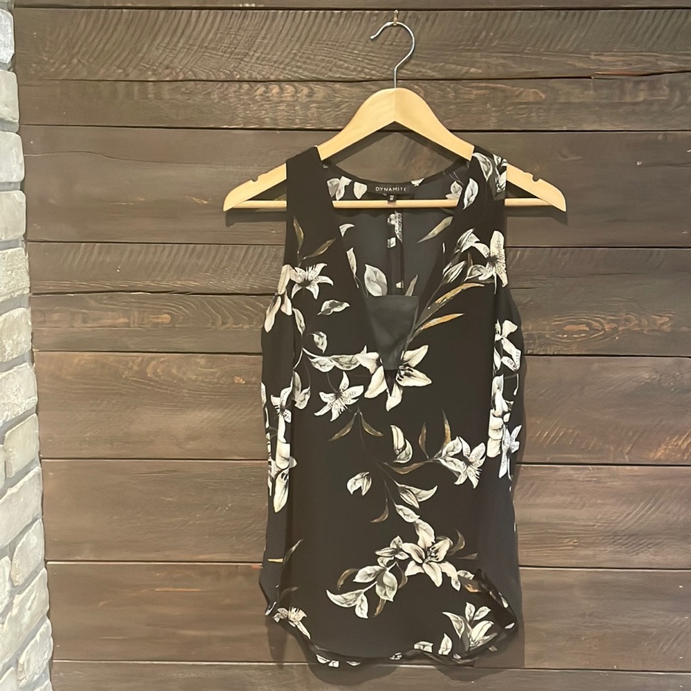 Dynamite floral tank